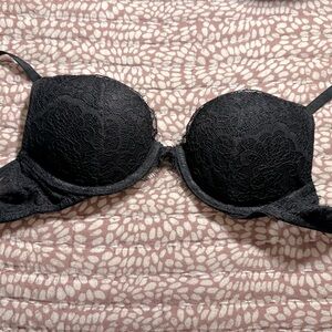 NWOT Victoria’s Secret Push Up Lace Black Bra, 32A